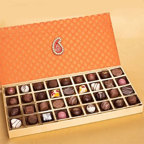 Deluxe Pralines Treats Gift