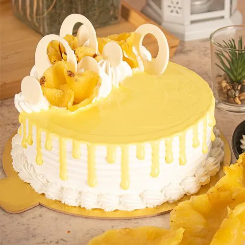 Delectable Pineapple Cake Treat