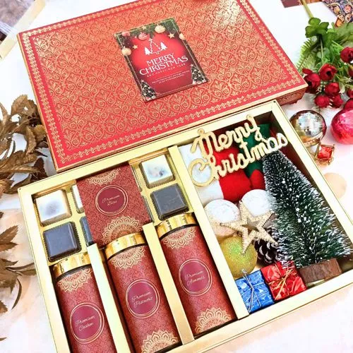 Elegant Christmas Treats N Decor Gift Set