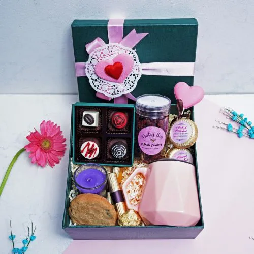 Womens Day Chocolate Bliss Hamper