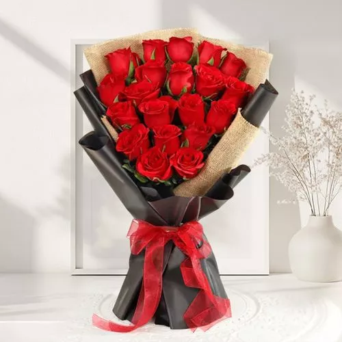 Passionate Red Roses Gift