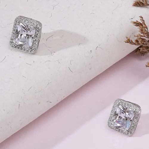 Sparkling Stone Studs