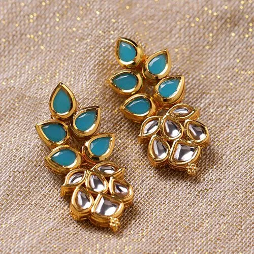 Chic Kundan Sparkle Studs