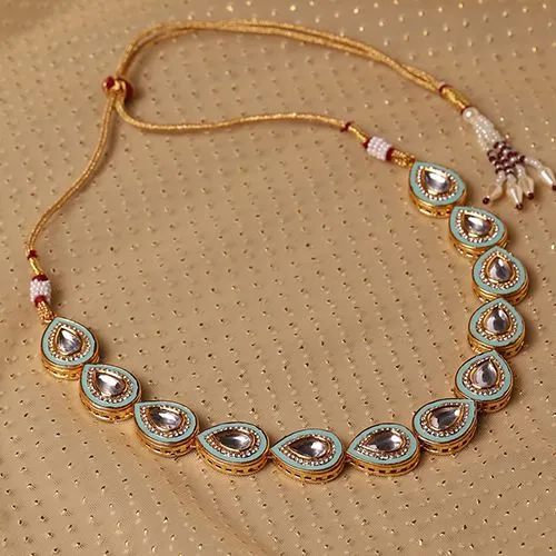 Luxurious Kundan Statement