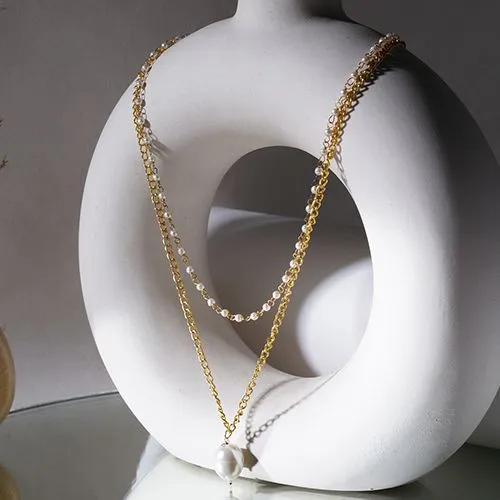 Graceful Layered Pearl and Gold Neckpiece