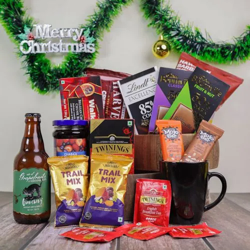 Tea n Treats Festive Basket