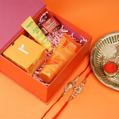 Glow Getter Essentials Rakhi Gift Set