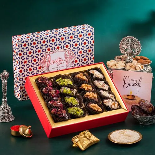 Assorted Dates Gift Box