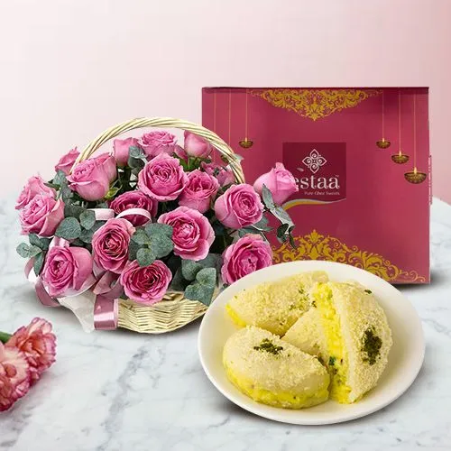 Pink Roses  N  Malai Sandwich Delight